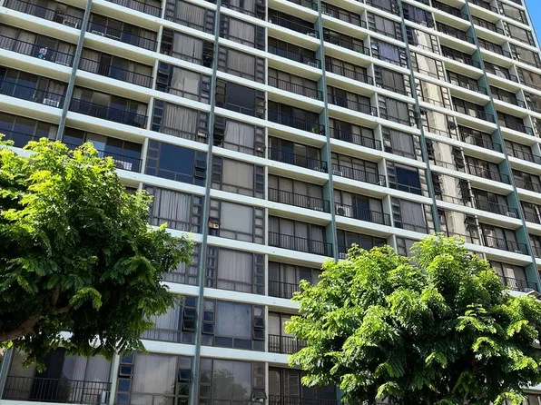 98-402 Koauka Loop, Aiea, HI