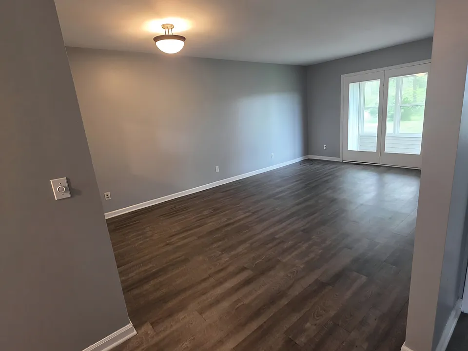 291-293 W Lovell St #291