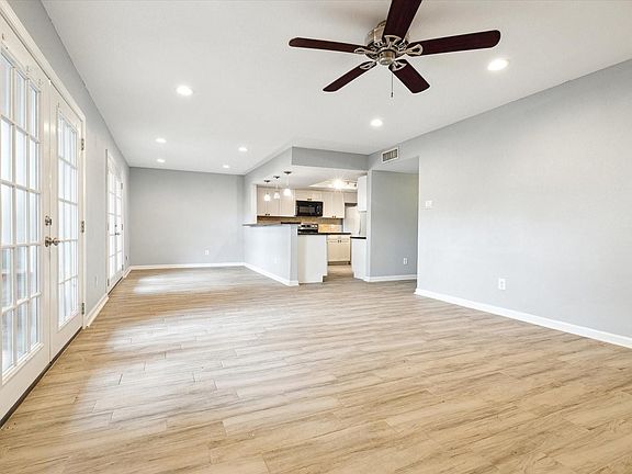 3rd image of 5005 Georgi Ln APT 36