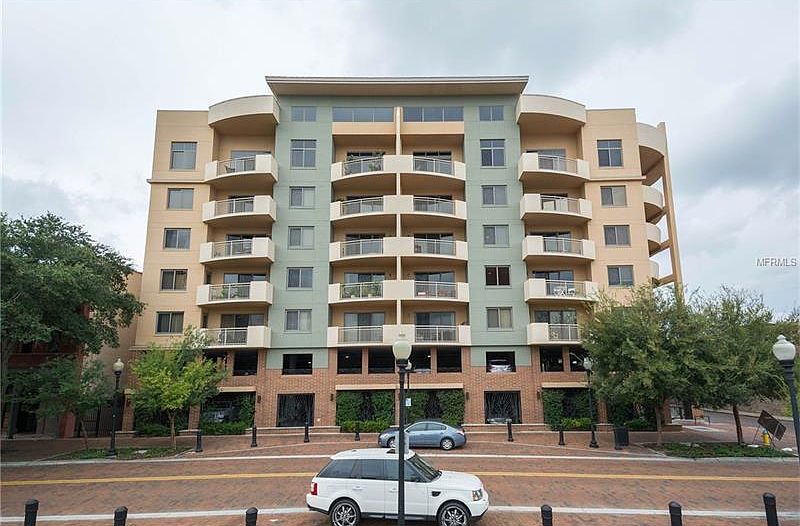 1st image of 1108 N Franklin St Unit 704