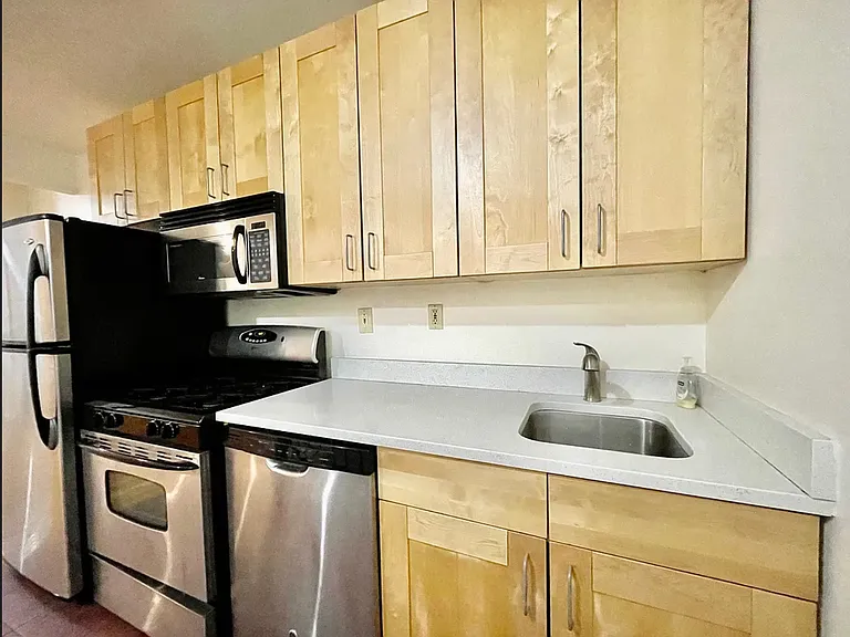67 Saint Marks Pl #1A — Photo 5
