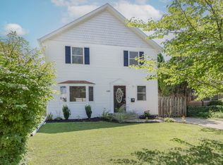 2388 27th St, Moline, IL 61265