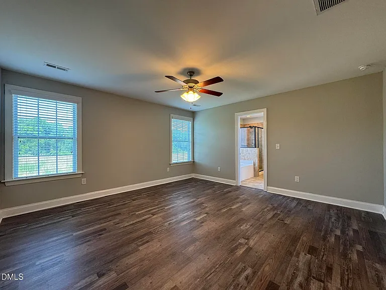 528 Walker Ranch Dr — Photo 20