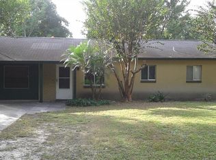 18614 Walker Rd, Lutz, FL 33549