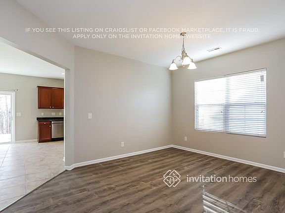 4th image of 3826 Althorp Dr