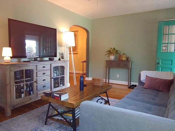 4th image of 2611 Drayton Dr