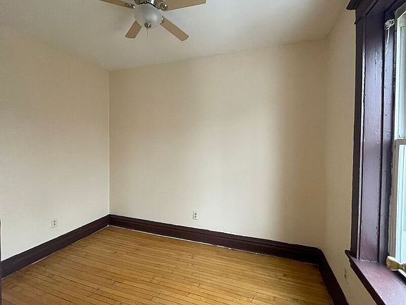 4th image of 1103 N California Ave Unit 2