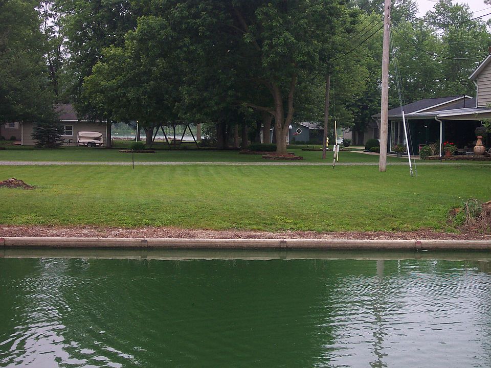 1st image of Grove Dr