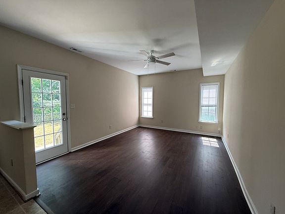 4th image of 10629 Sherwin Pl