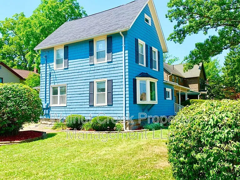 215 W Lorain St #DOWN — Photo 15