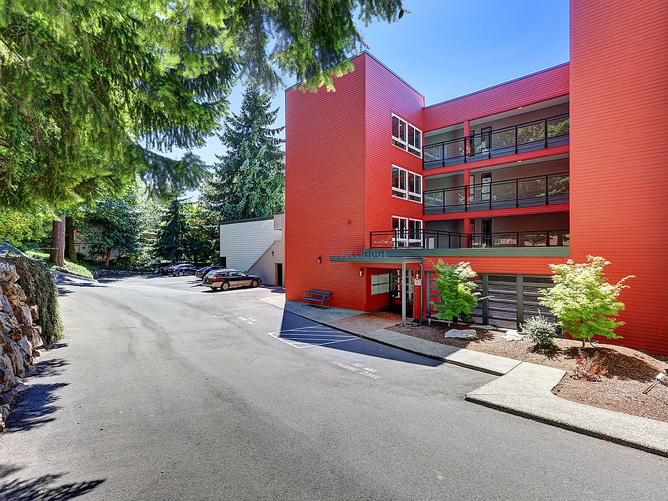 1st image of 145 105th Ave SE APT 15