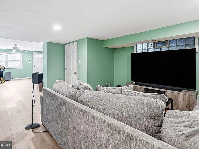 7200 Shalkop St — Photo 25