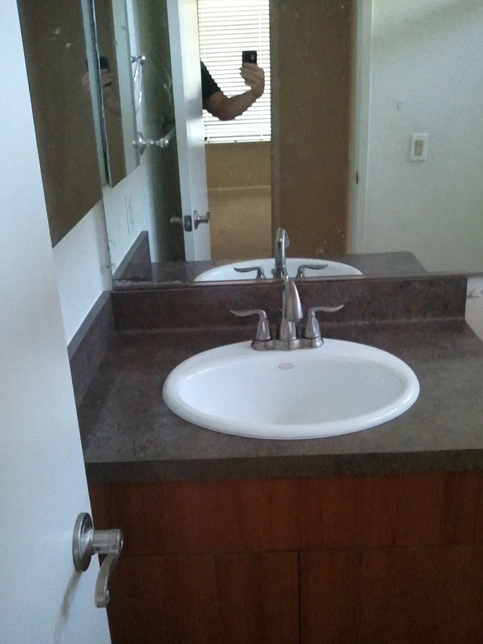 3 bed, 2.0 bath, 1323 sqft, $2,495 — Photo 2