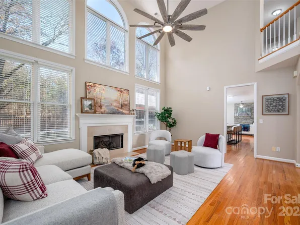 13812 Ballantyne Meadows Dr, Charlotte, NC 28277