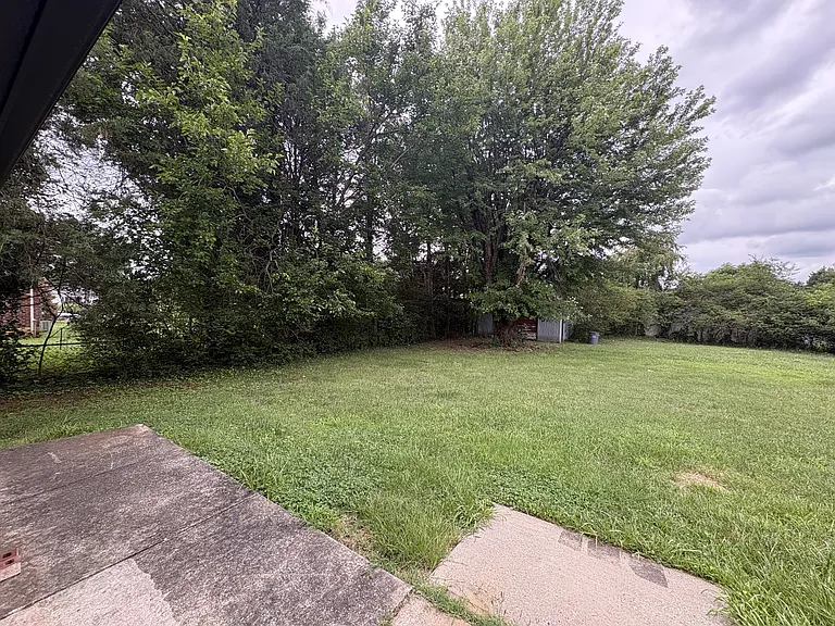 499 Greenwell Ct — Photo 6