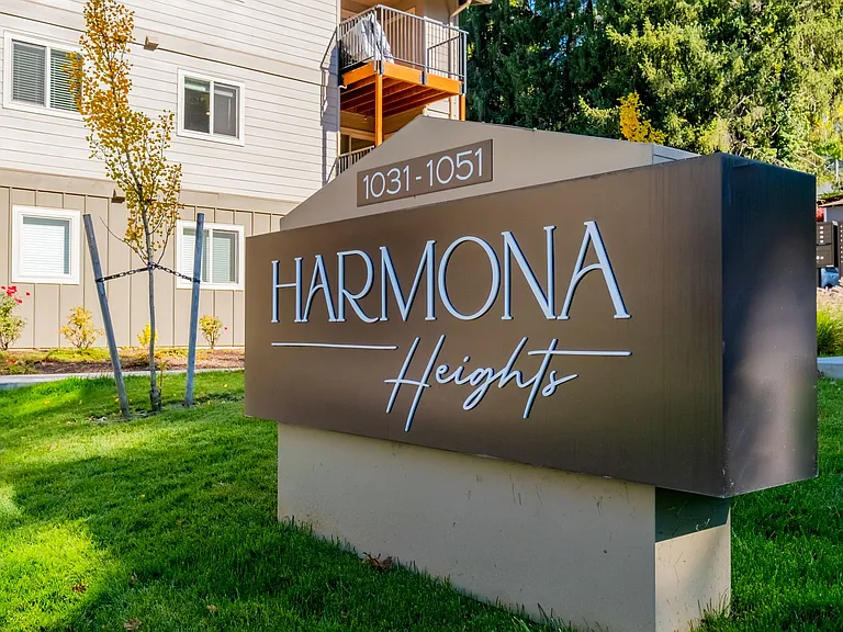 Harmona Heights Apartments — Photo 3