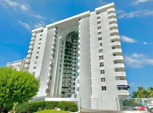 3205 Isla Verde Ave #1402, Carolina, PR 00979