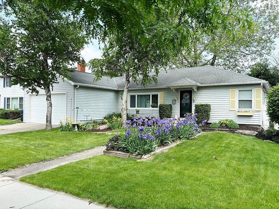 1st image of 245 Roosevelt St