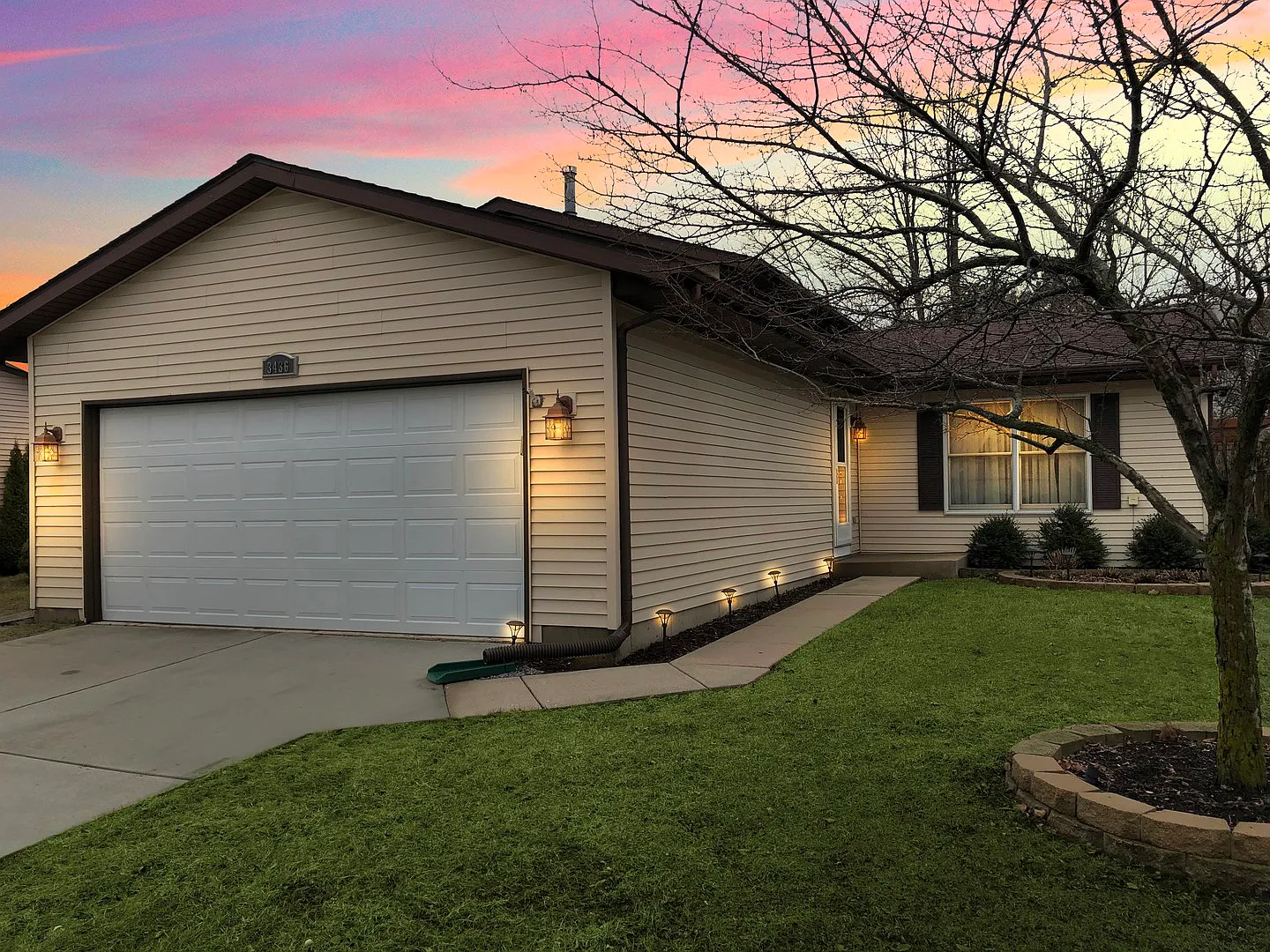 3436 Karen Dr photo 1