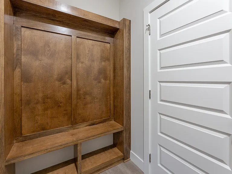726 E Elmwood St — Photo 23