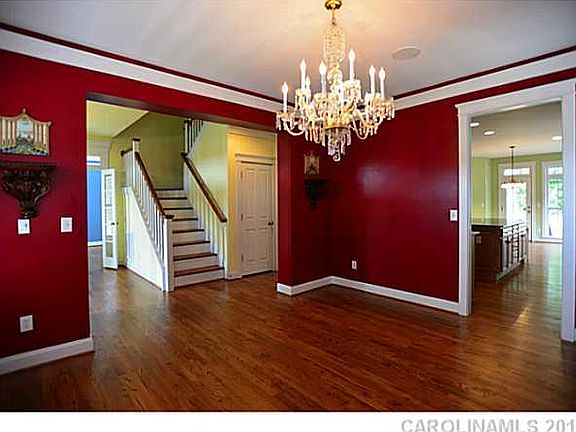 4th image of 108 Cliveden Ct