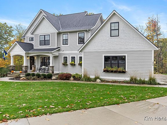 2nd image of 7800 Ella Terrace Dr NE