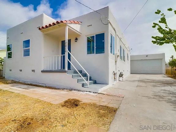 3rd image of 1010 E 15th St
