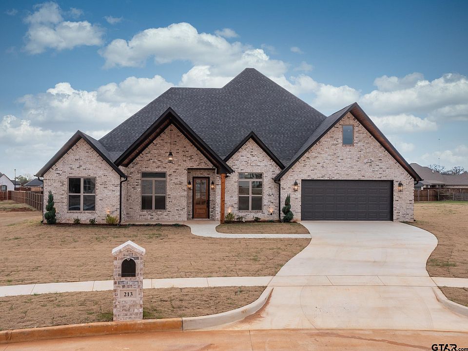 1st image of 213 Serenity Dr