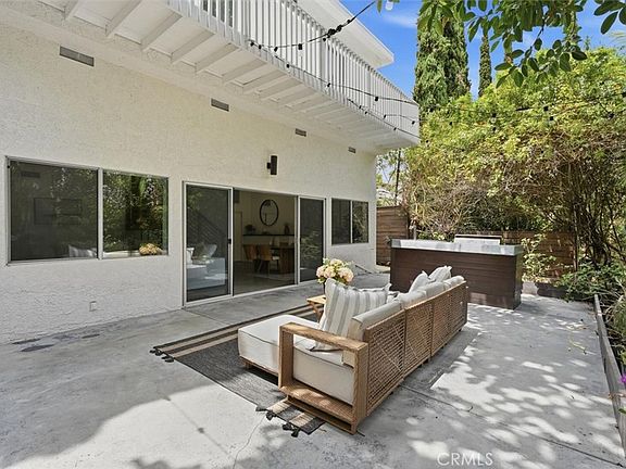 5th image of 2448 Riverside Pl
