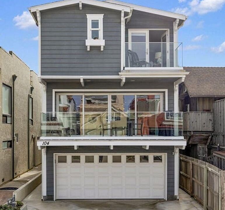 1st image of 104 La Brea St