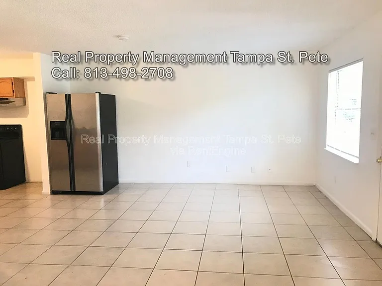 8404 N Mulberry St — Photo 3