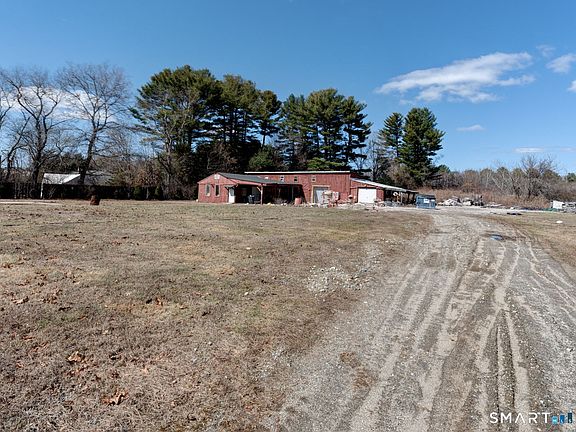 3rd image of 128 Tarbox Road