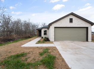 708 E 16th Ave, Corsicana, TX 75110