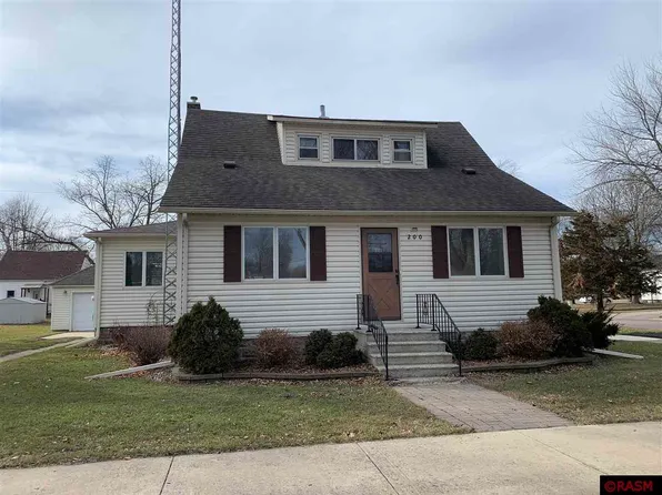 200 1st Ave SE, Mapleton, MN 56065