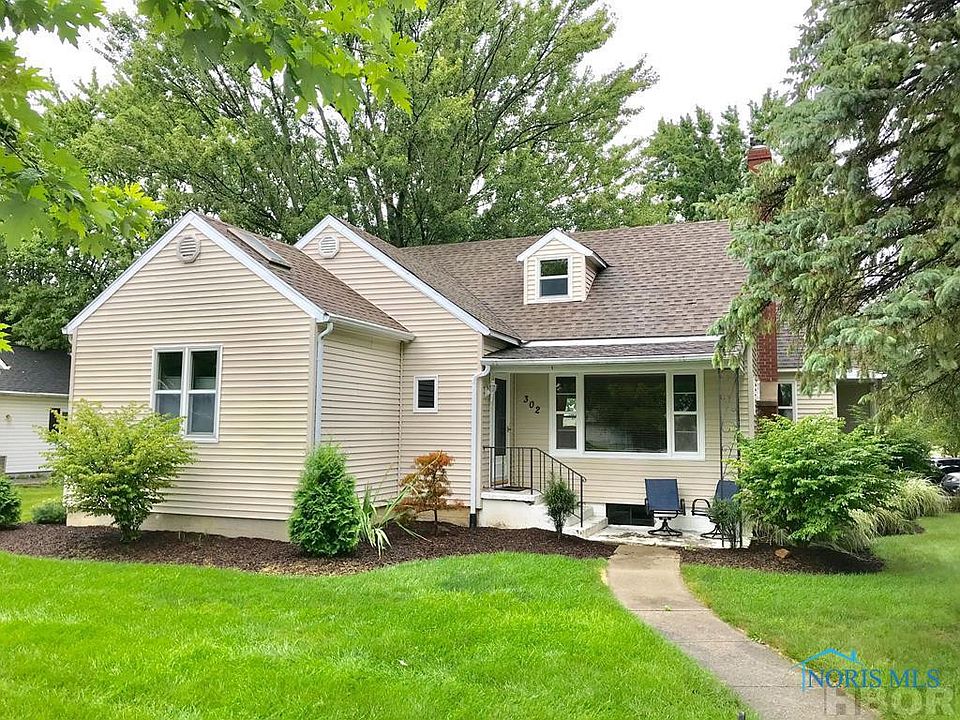 1st image of 302 W Plum St