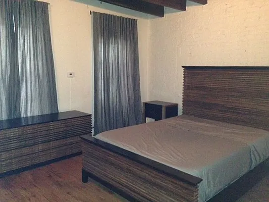 Rented by Ozymandius Realty | media 52