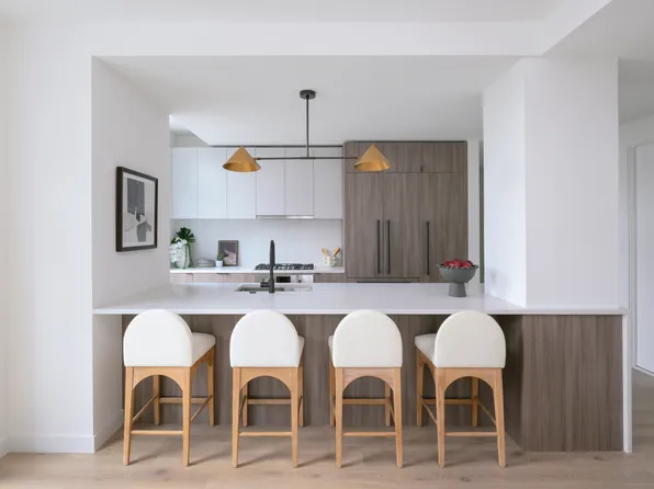 356 East 78th Street 25B image 3 of 17