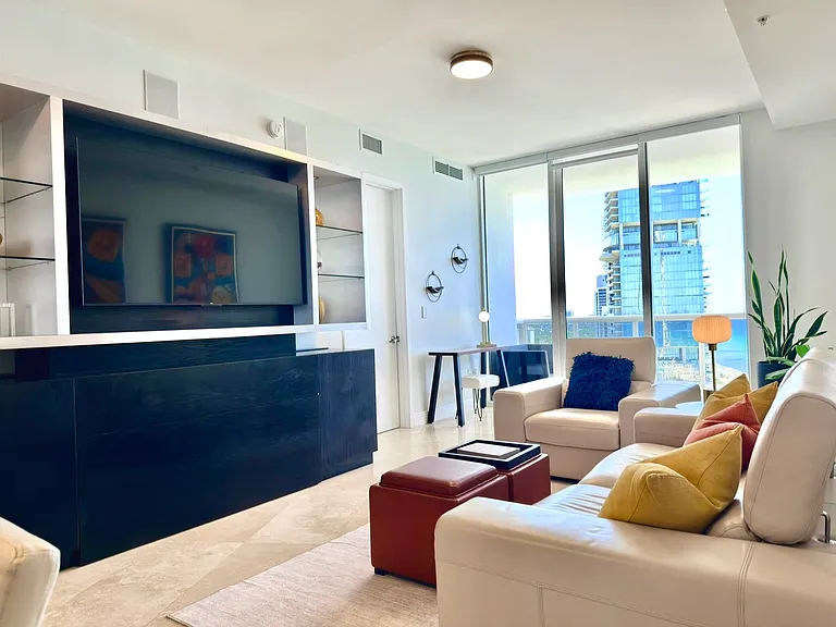 18201 Collins Ave #3502 — Photo 2