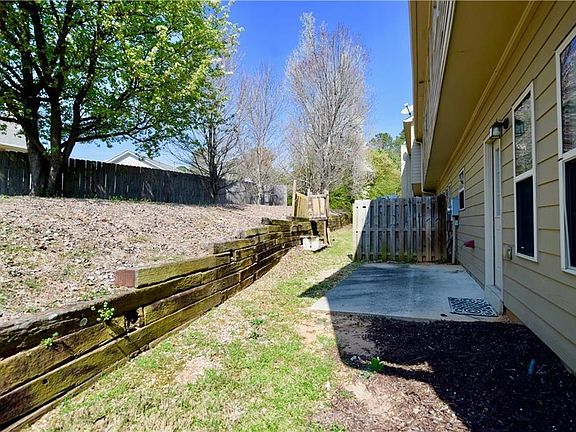 4th image of 2150 Waterford Park Dr