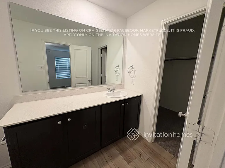 1339 Mosely Cir — Photo 13