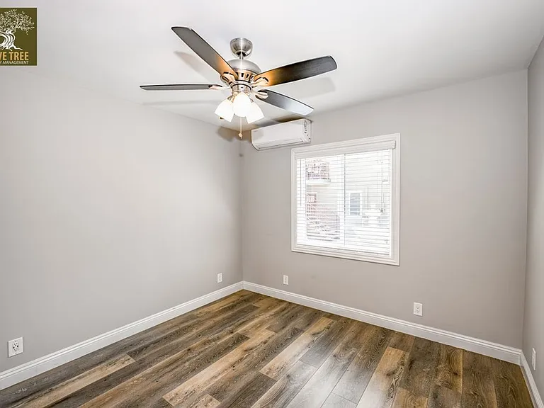 145 E Sierra Madre Blvd — Photo 13