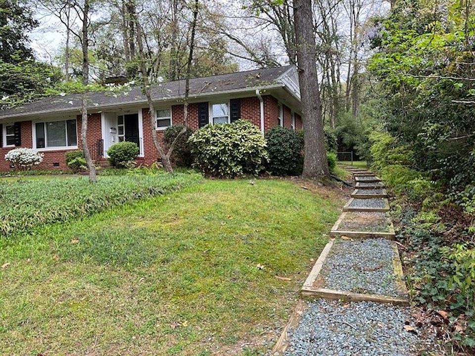 1st image of 305 Brookside Dr Unit 305.5