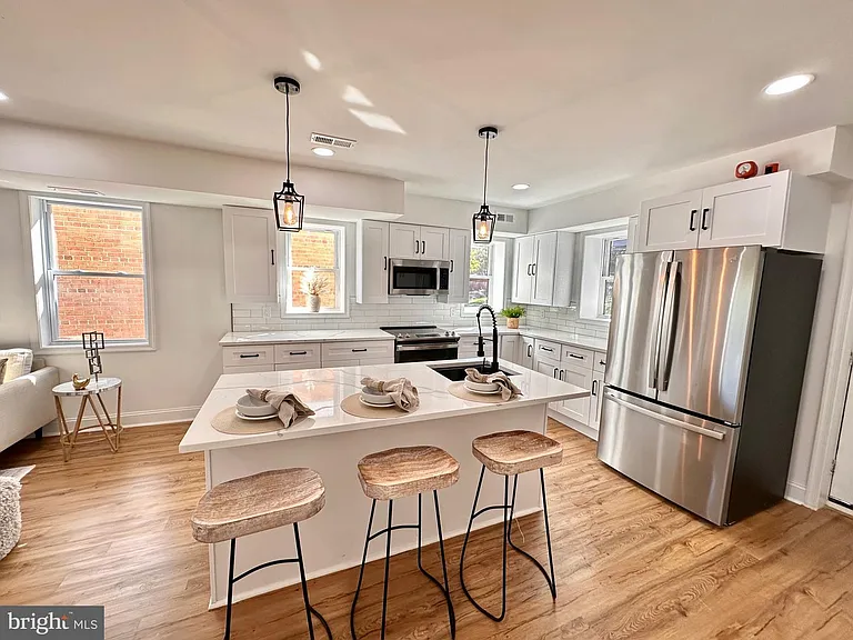 4709 Clay St NE — Photo 17