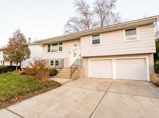 819 S Springinsguth Rd, Schaumburg, IL 60193