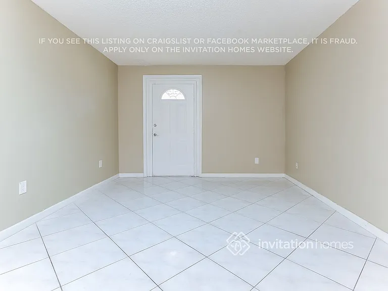 20028 NW 64th Pl — Photo 3