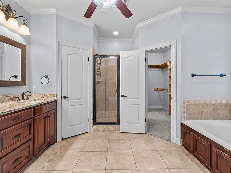 495 Half Moon Ct — Photo 8