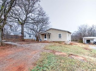 912 S Bennett Blvd, Chandler, OK 74834