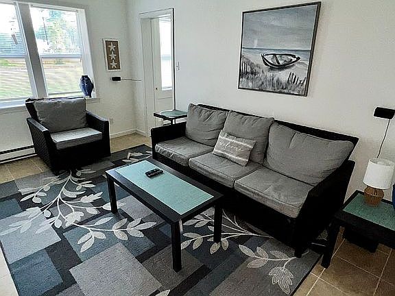 5th image of 993 Remo Rd