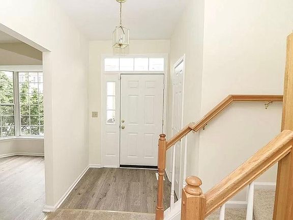 3rd image of 2305 Montauk Dr