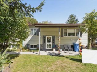 195 John St S, Minto, ON N0G1Z0